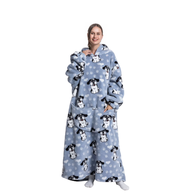 Blå oversized hettegenser med hunde- og hjertemønster, lang modell