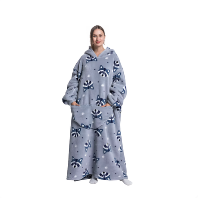 Grå oversized hettegenser med vaskebjørnmønster, lang modell